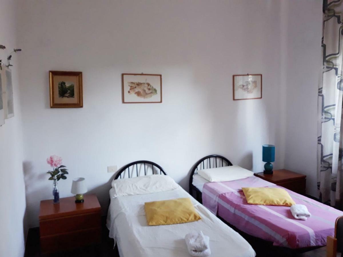 Hotel Bed In Siena à Tognazza Extérieur photo