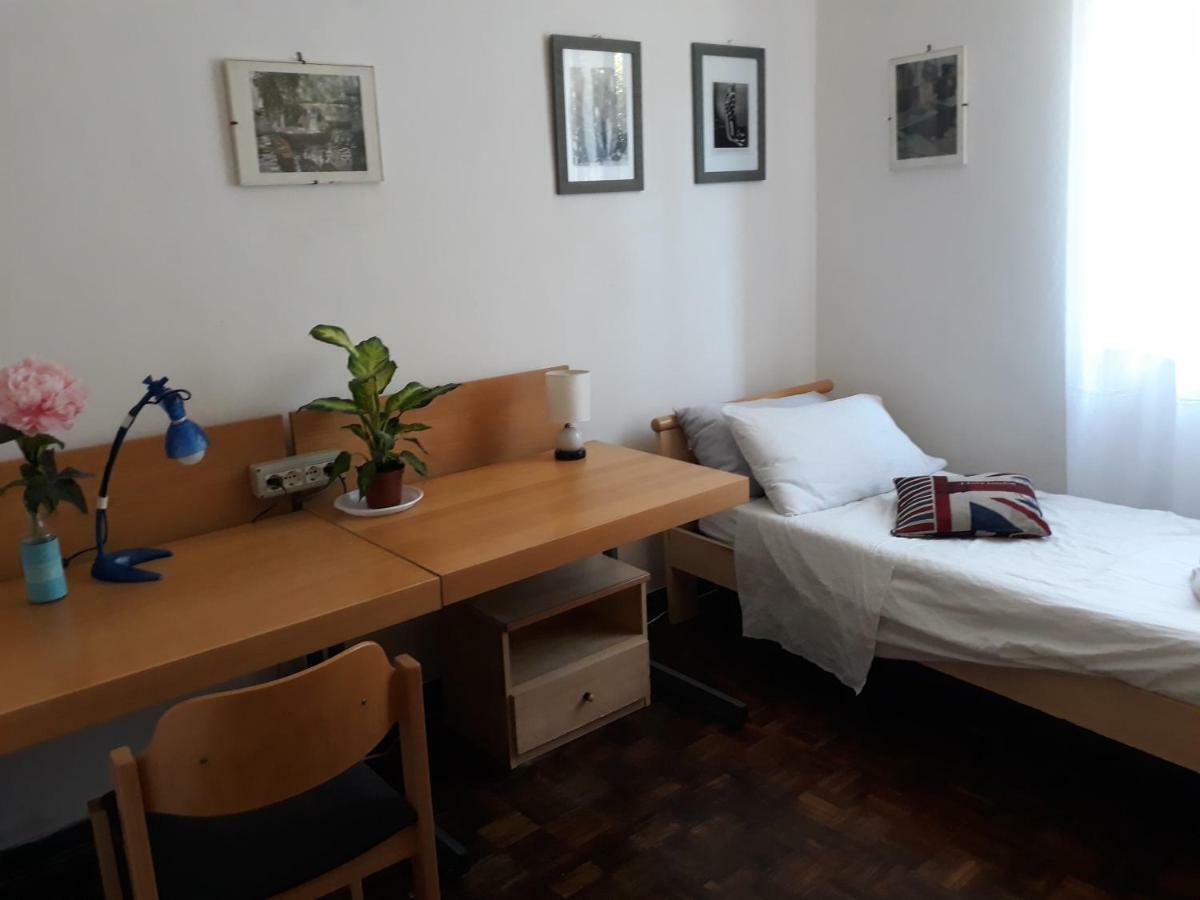 Hotel Bed In Siena à Tognazza Extérieur photo